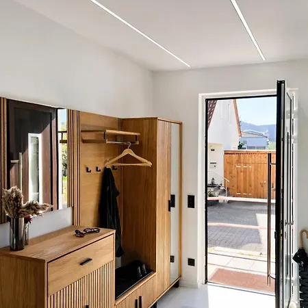 Moderne In 24h Check In Fussbodenheizung Premium Ausstattung Lichtdurchflutet Privater Zugang Parkplatz Appartement *