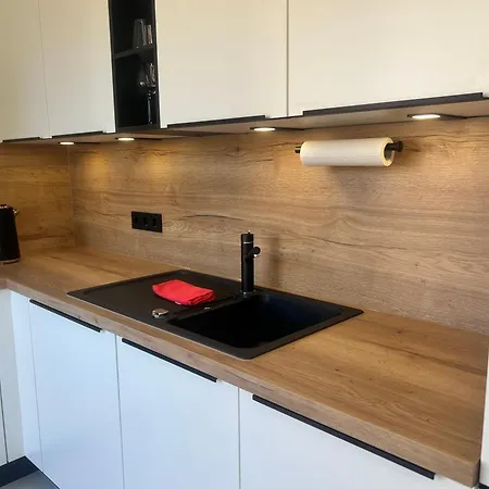 Moderne In 24h Check In Fussbodenheizung Premium Ausstattung Lichtdurchflutet Privater Zugang Parkplatz * Kleinheubach